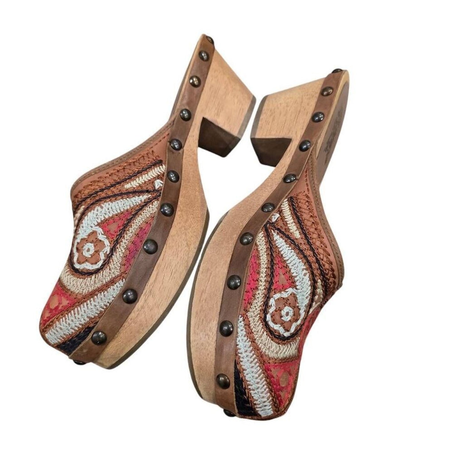 Carlos Santana Tribe Clogs Size 6