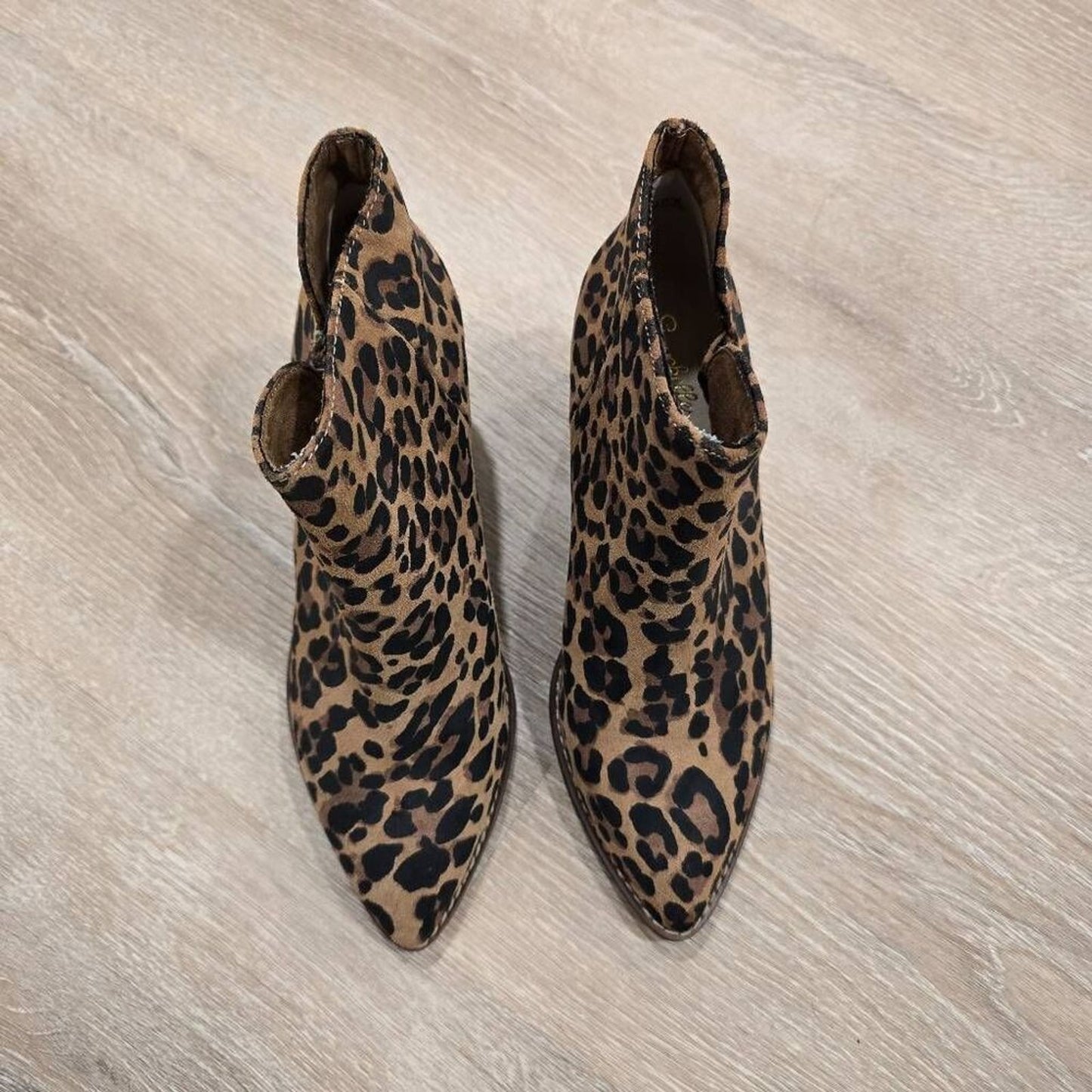 SIZE 6 | Seychelles Booties