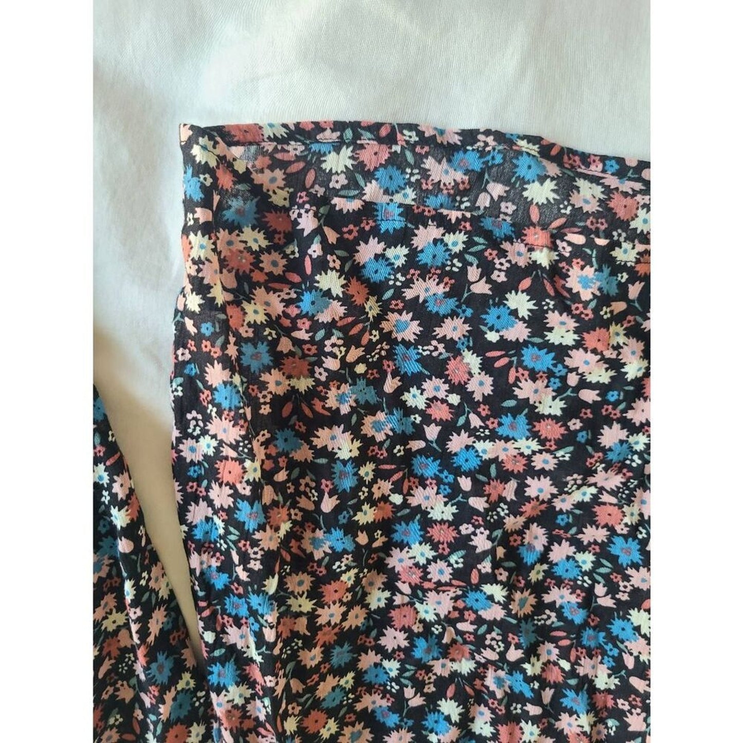 SIZE MEDIUM | Madewell Floral Top