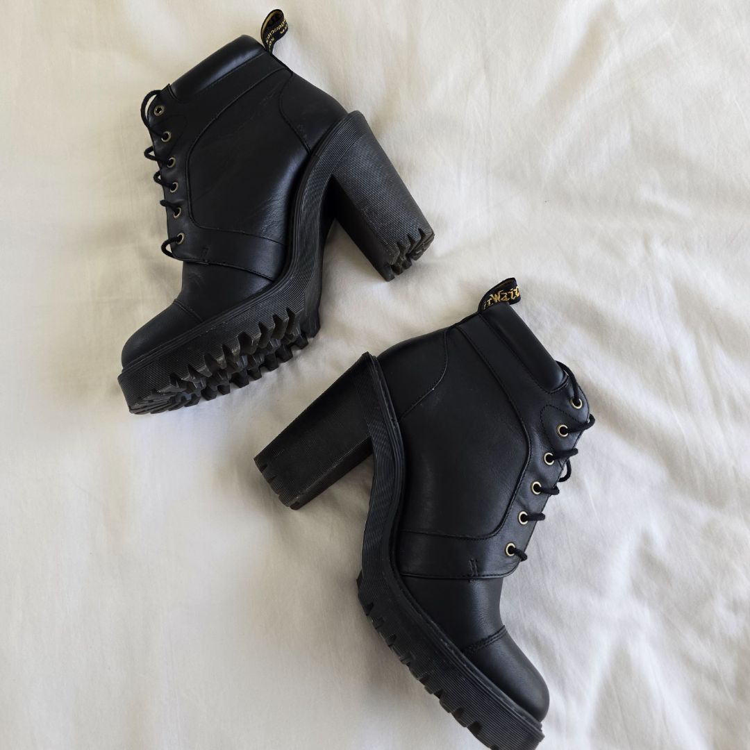 Black Dr. Martens Dr. Martens averil booties, 7