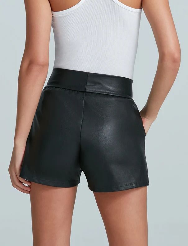 Commando faux leather shorts Medium